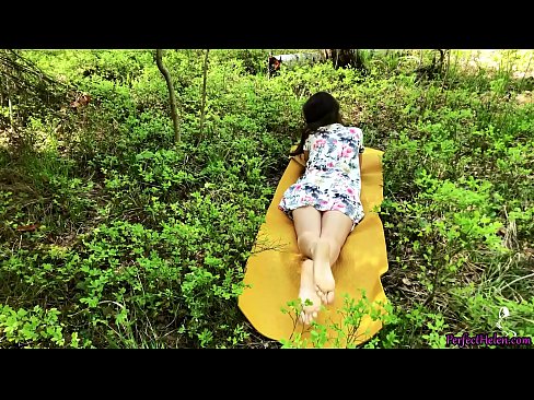 ❤️ Stranger on Tinder Masturbates My Pussy and Fucks Passionately in the woods (En främling på Tinder onanerar min fitta och knullar passionerat i skogen) ☑ Porno at porn sv.porngameshub.ru ❤