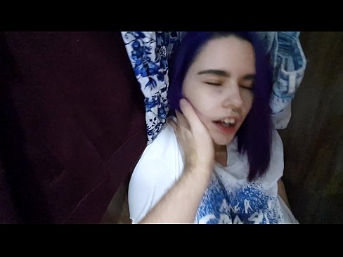 ❤️ Hittade min syster i garderoben och hjälpte henne att komma ☑ Porno at porn sv.porngameshub.ru ❤